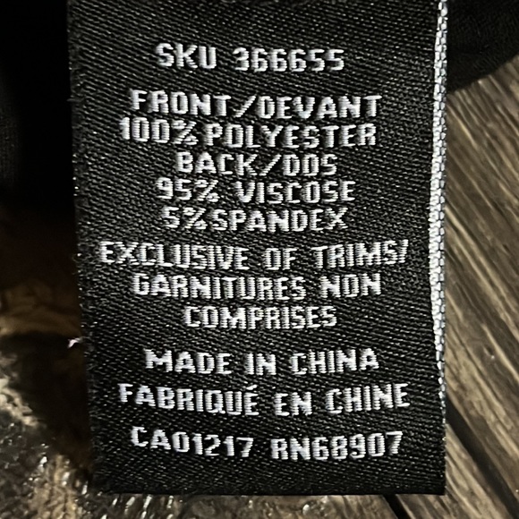 LE CHATEAU Black & Red Plaid Blouse - Picture 6 of 6